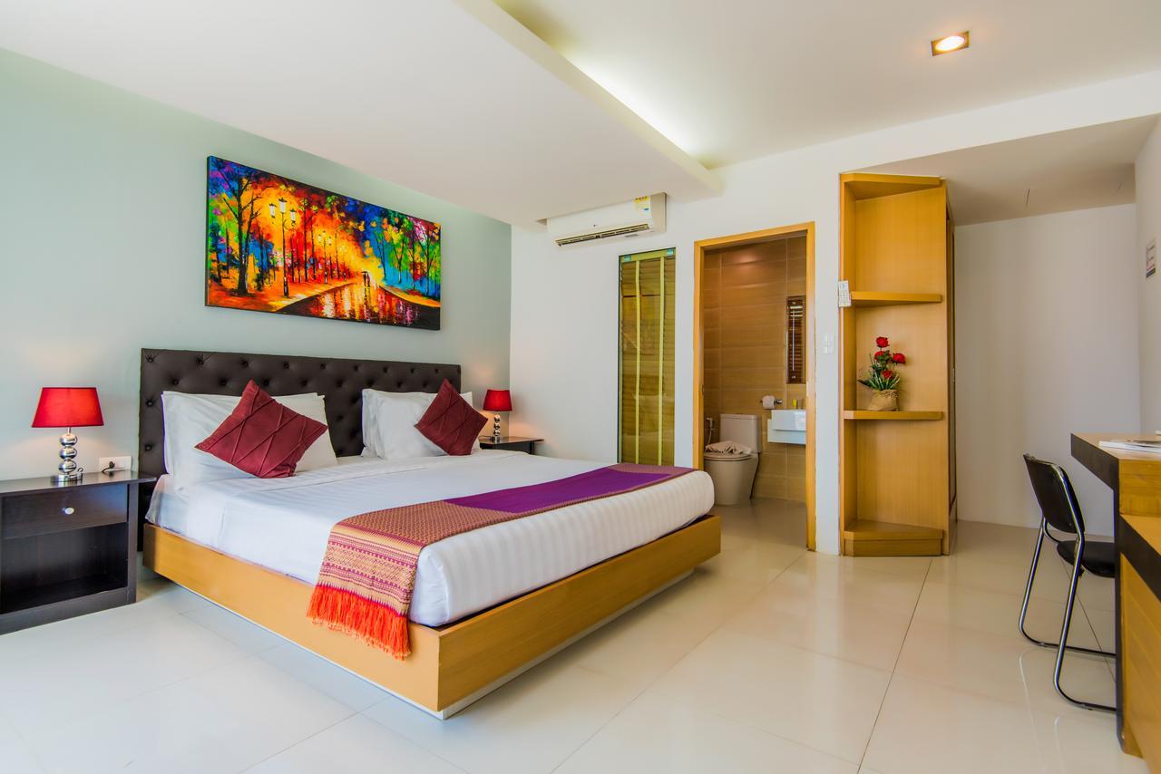 Hallo Patong Hotel Bagian luar foto